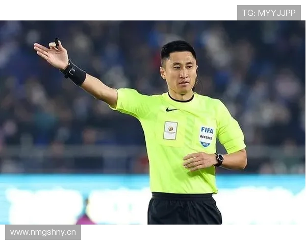 马宁领衔执法亚冠吉达国民对阵加拉法 两位中国香港裁判参与主裁判工作