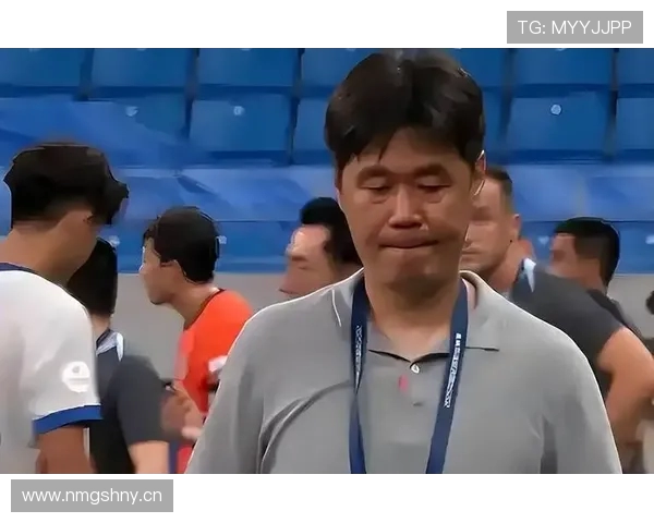 中超｜自助者天助之！保级专家李霄鹏又带着海牛保级了